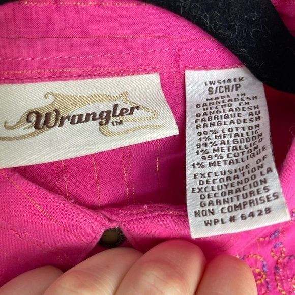 Wrangler print metallic flora embroidery western snaps shirt - Picture 5 of 11